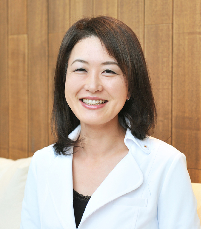 平田 彩子 Ayako Hirata